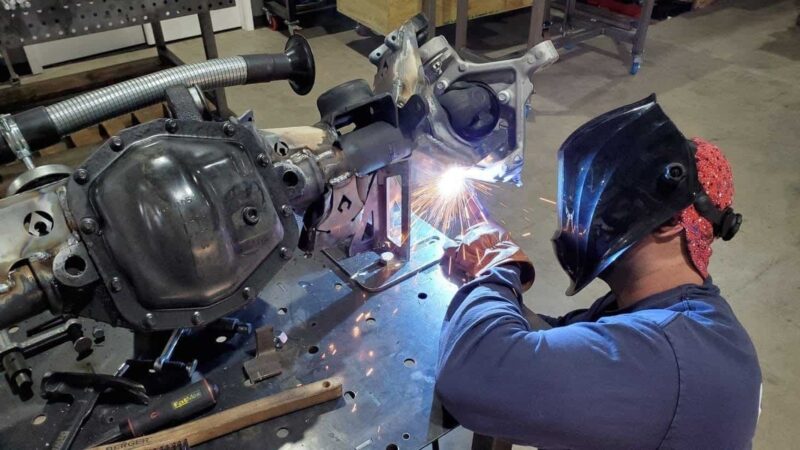 Welding on Axle Stands Welding Table Axle Stand for Fab Tables