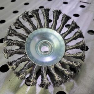 Beveled Twisted Knot Wire Wheel 5in