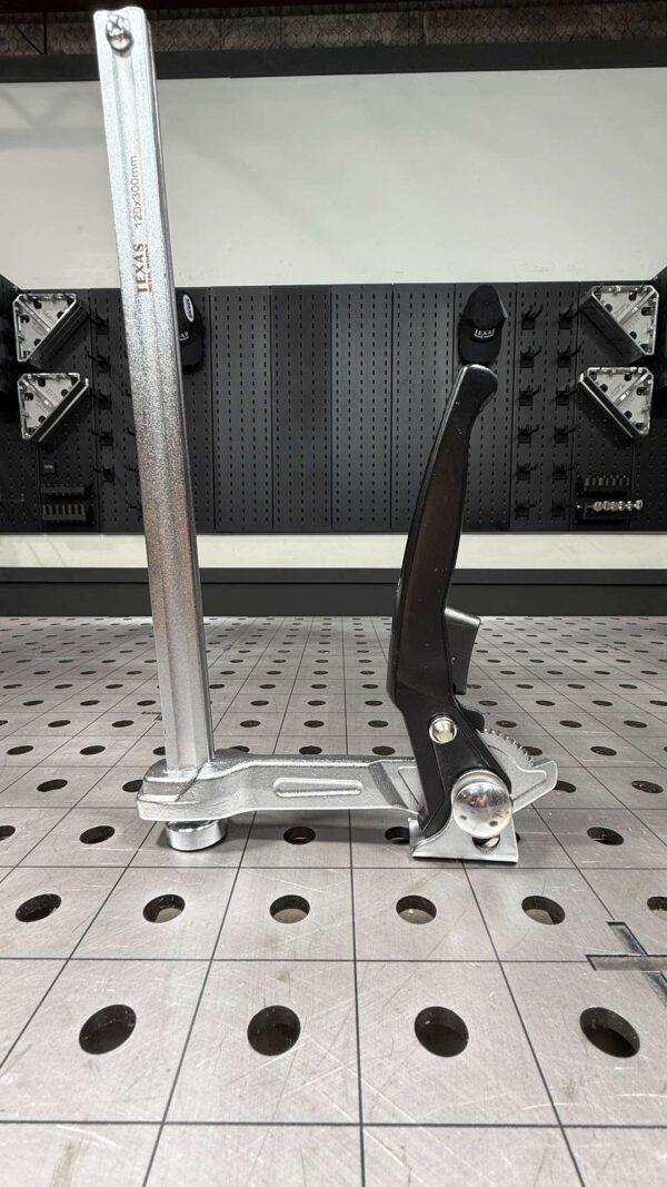 Ratchet Handle Clamp w/ Integrated Stud